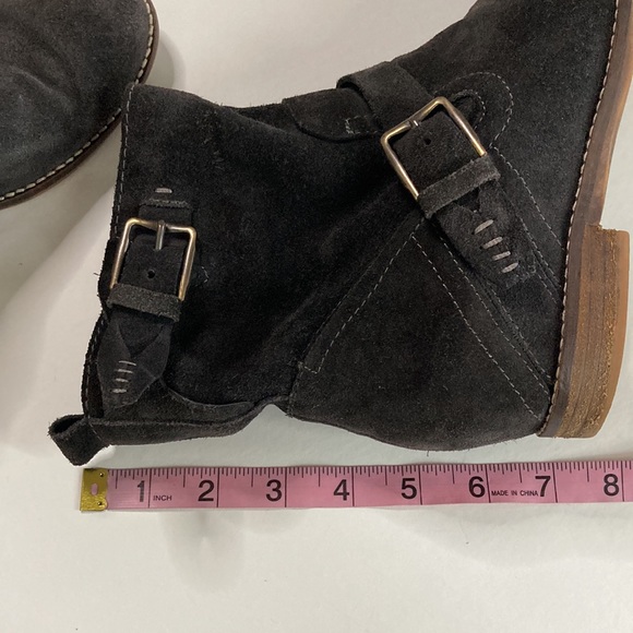 Dolce Vita Prestley Black Suede Ankle Boots - Picture 9 of 11